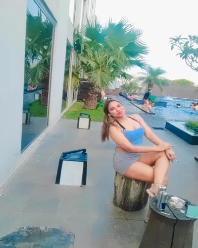Escort Nawabganj